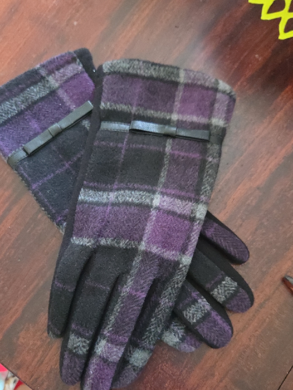 Plaid Purple & Black Wool-Blend Gloves